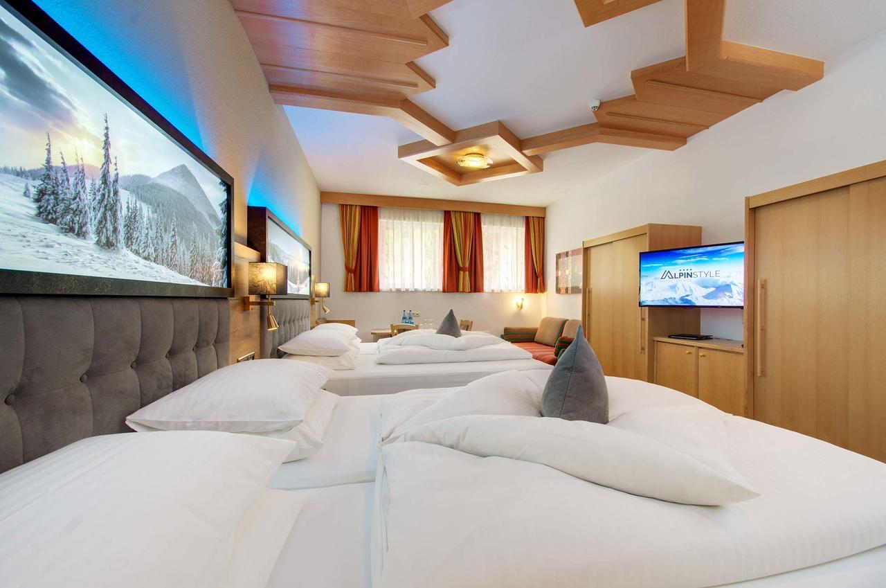 Alpinstyle Hotel Ischgl Exteriör bild