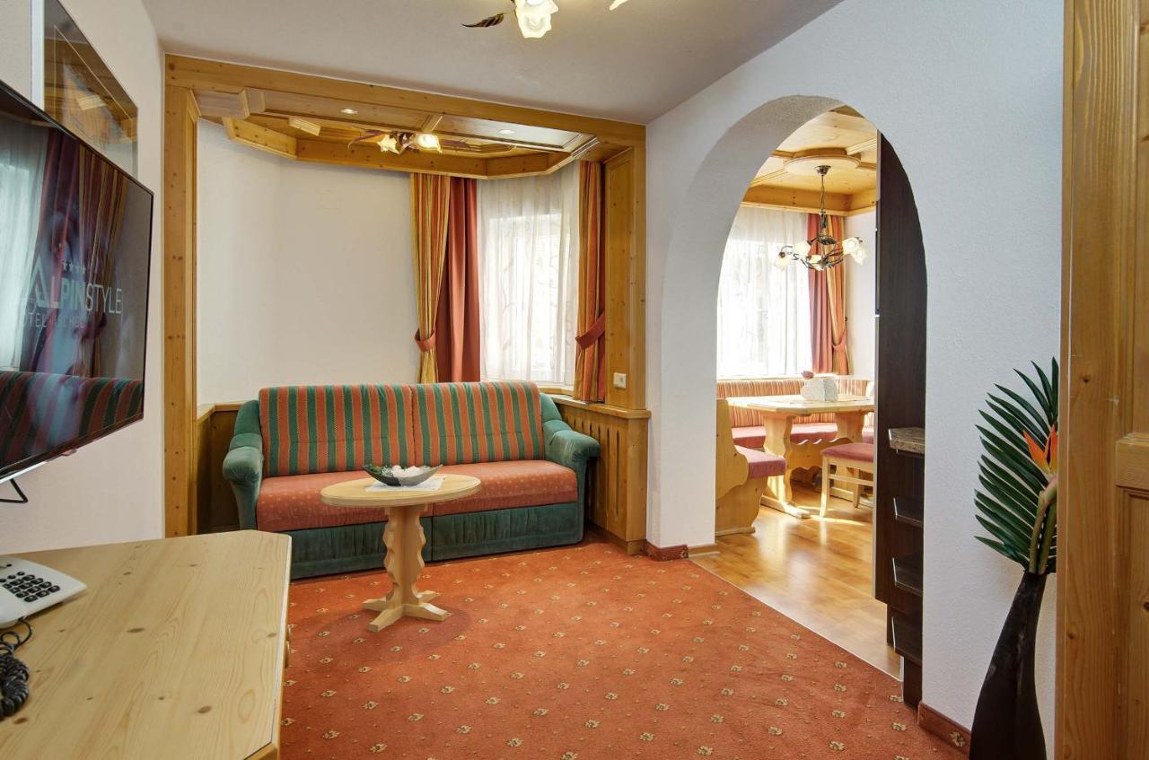 Alpinstyle Hotel Ischgl Exteriör bild