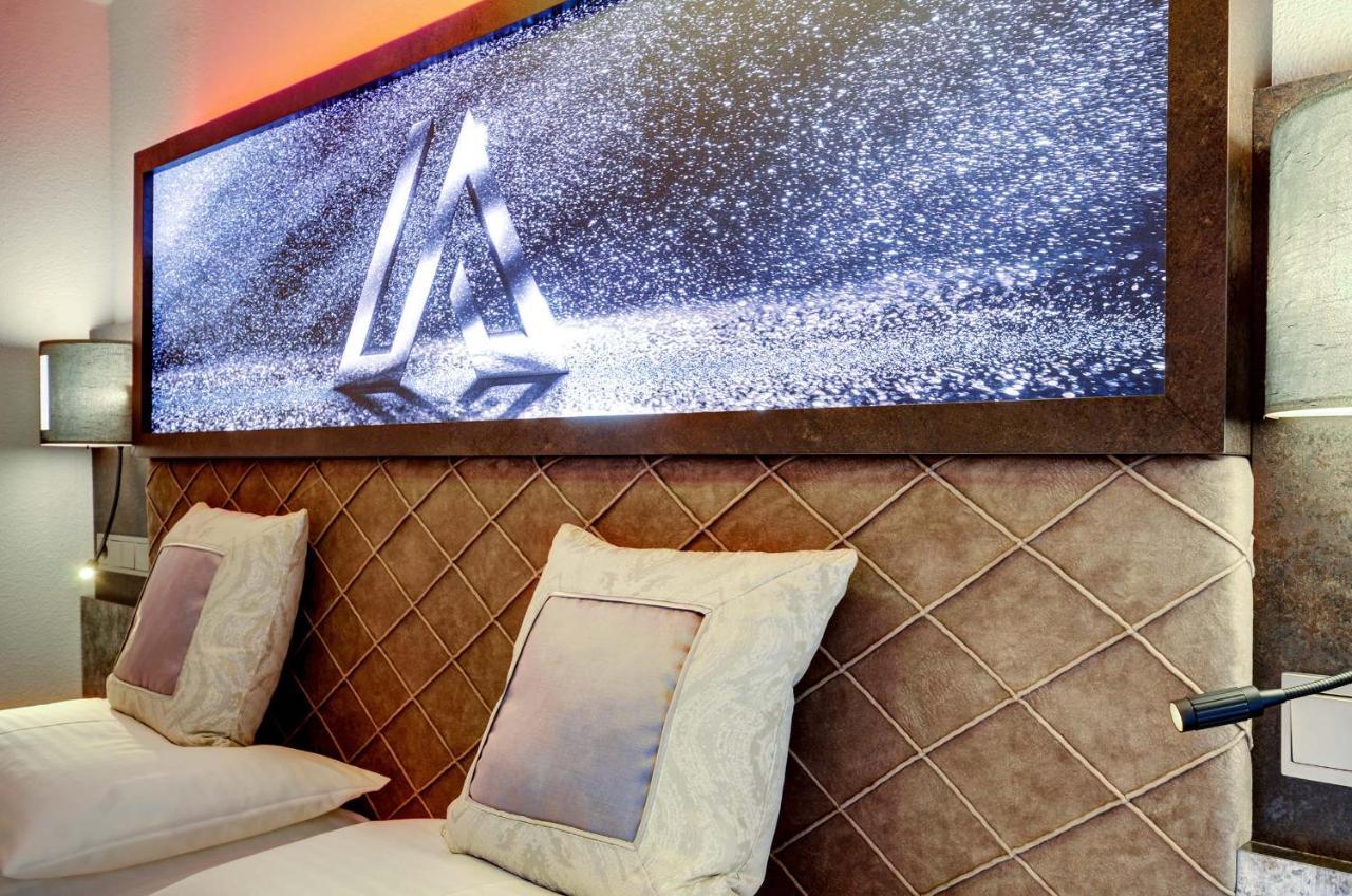 Alpinstyle Hotel Ischgl Exteriör bild